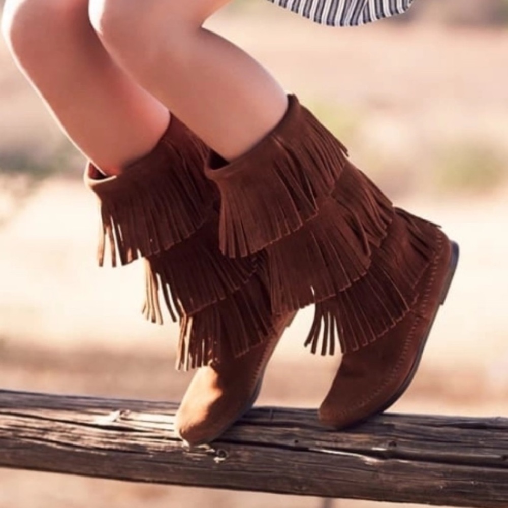 3-Layer Fringe Boot - Picture 2 of 9